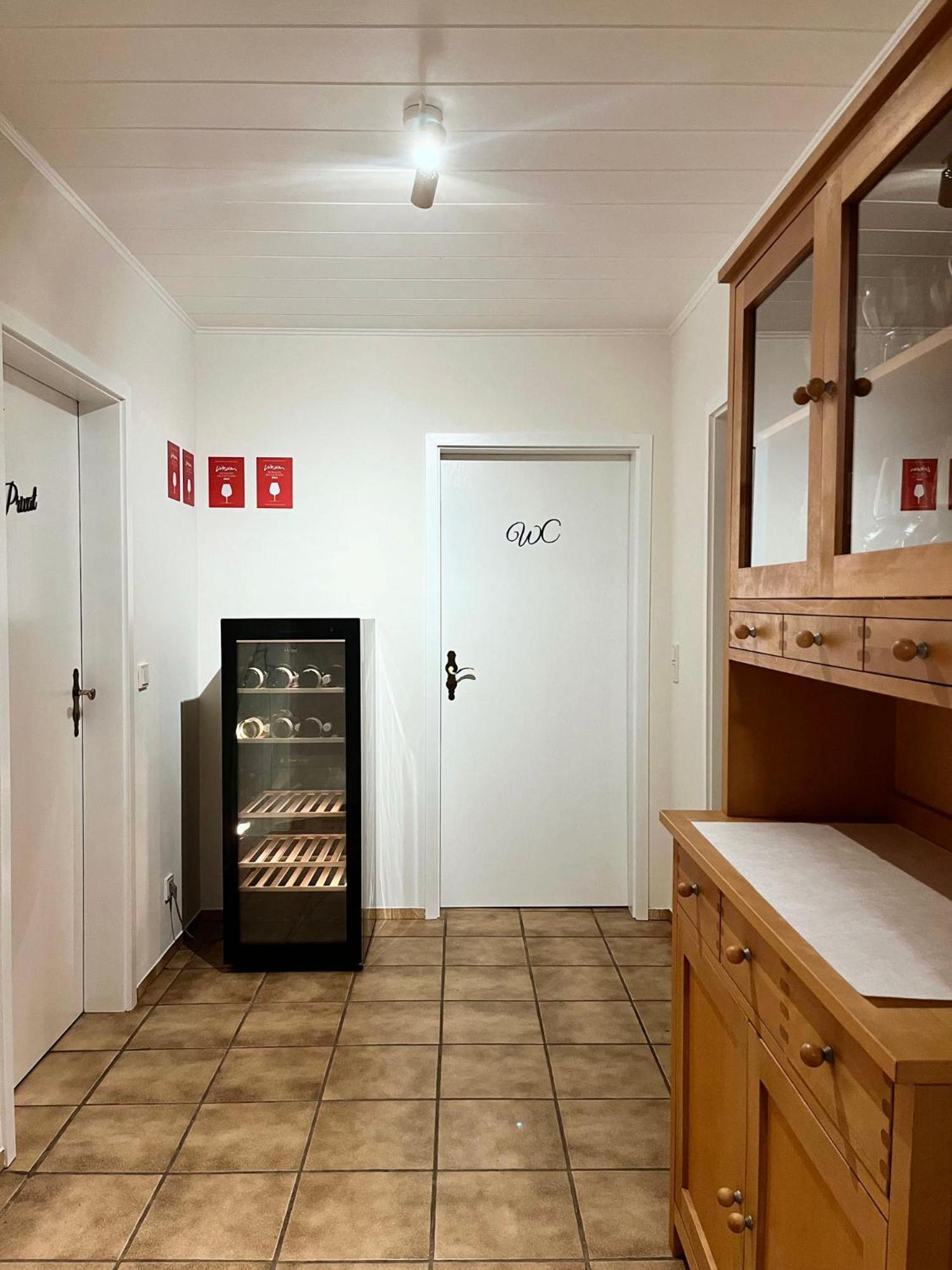 Pension 1595 Im Weingut Botzet Maring-Noviand Exterior foto